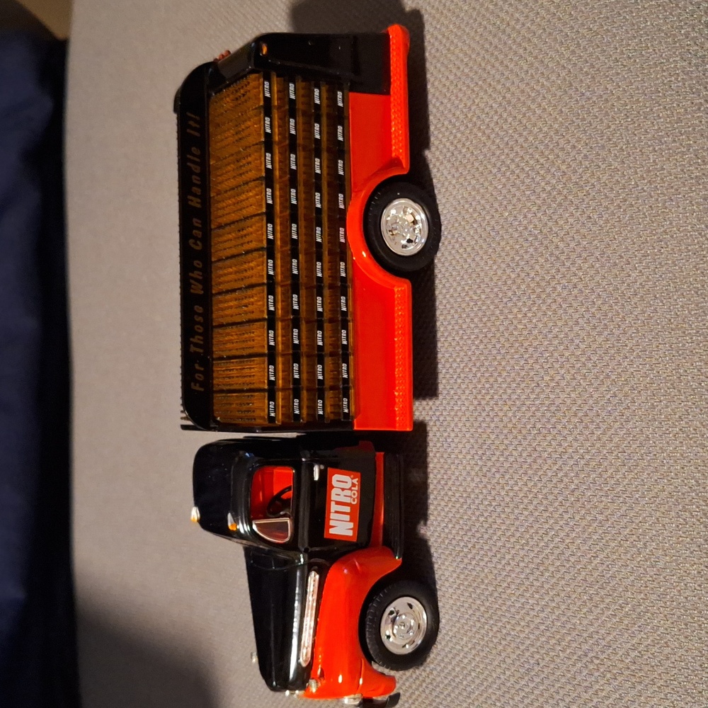 1951 Ford F-6 Bottler's Truck from Eastwood Automobilia. 1/34 Scale Die-cast.